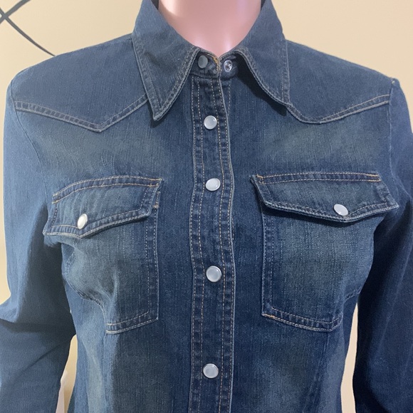 🔥Vintage Denim Pearl Snap Western Shirt🔥 - Picture 2 of 3